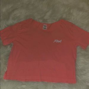 pink t-shirt